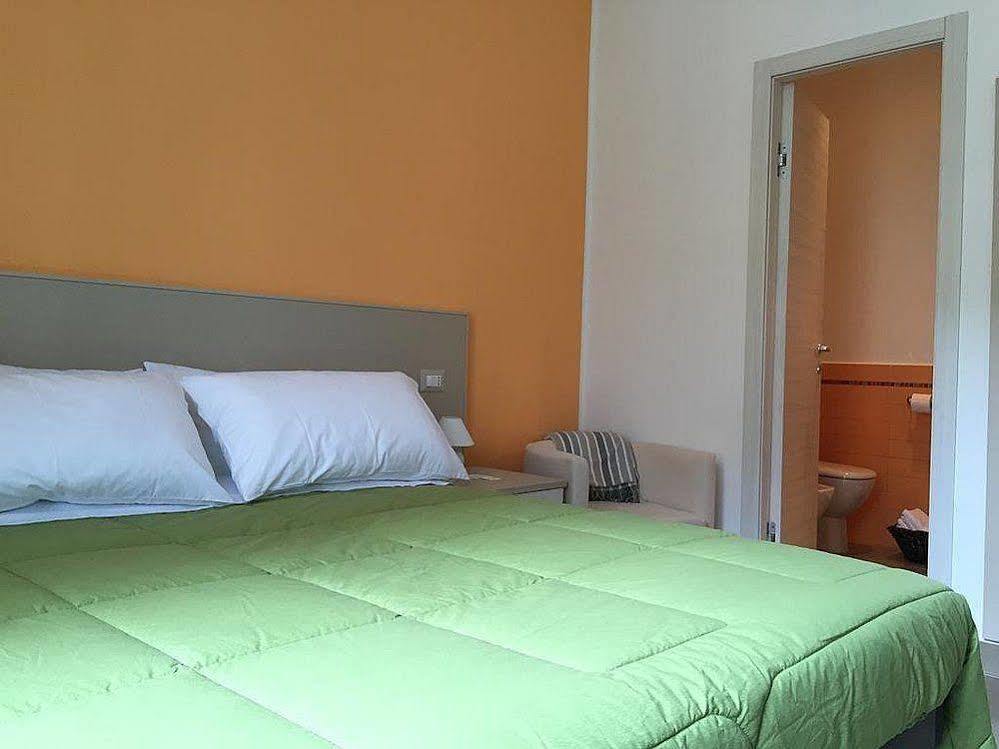 B&B Cairoli Месина Екстериор снимка