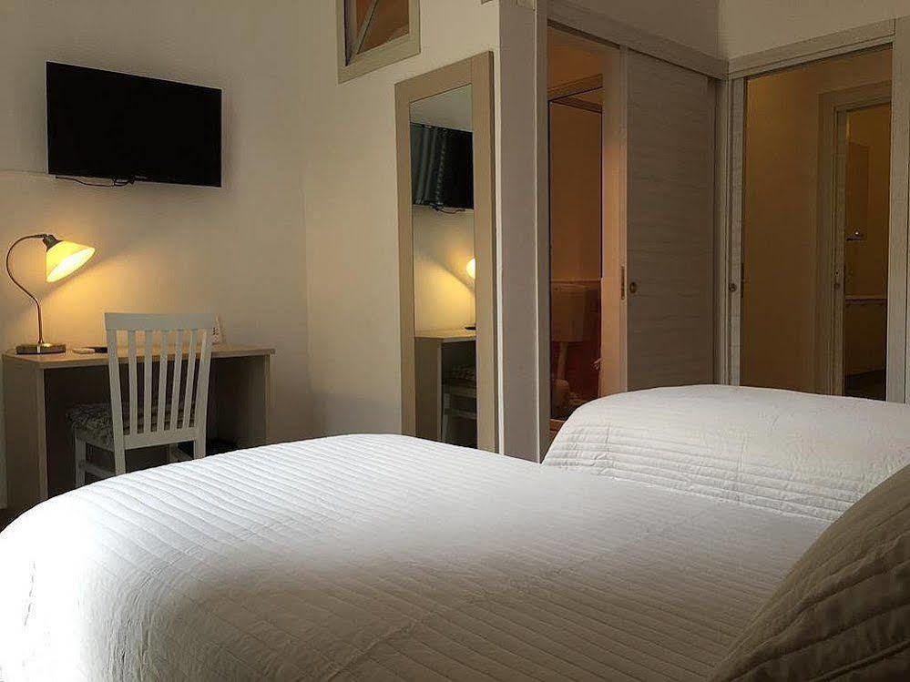 B&B Cairoli Месина Екстериор снимка