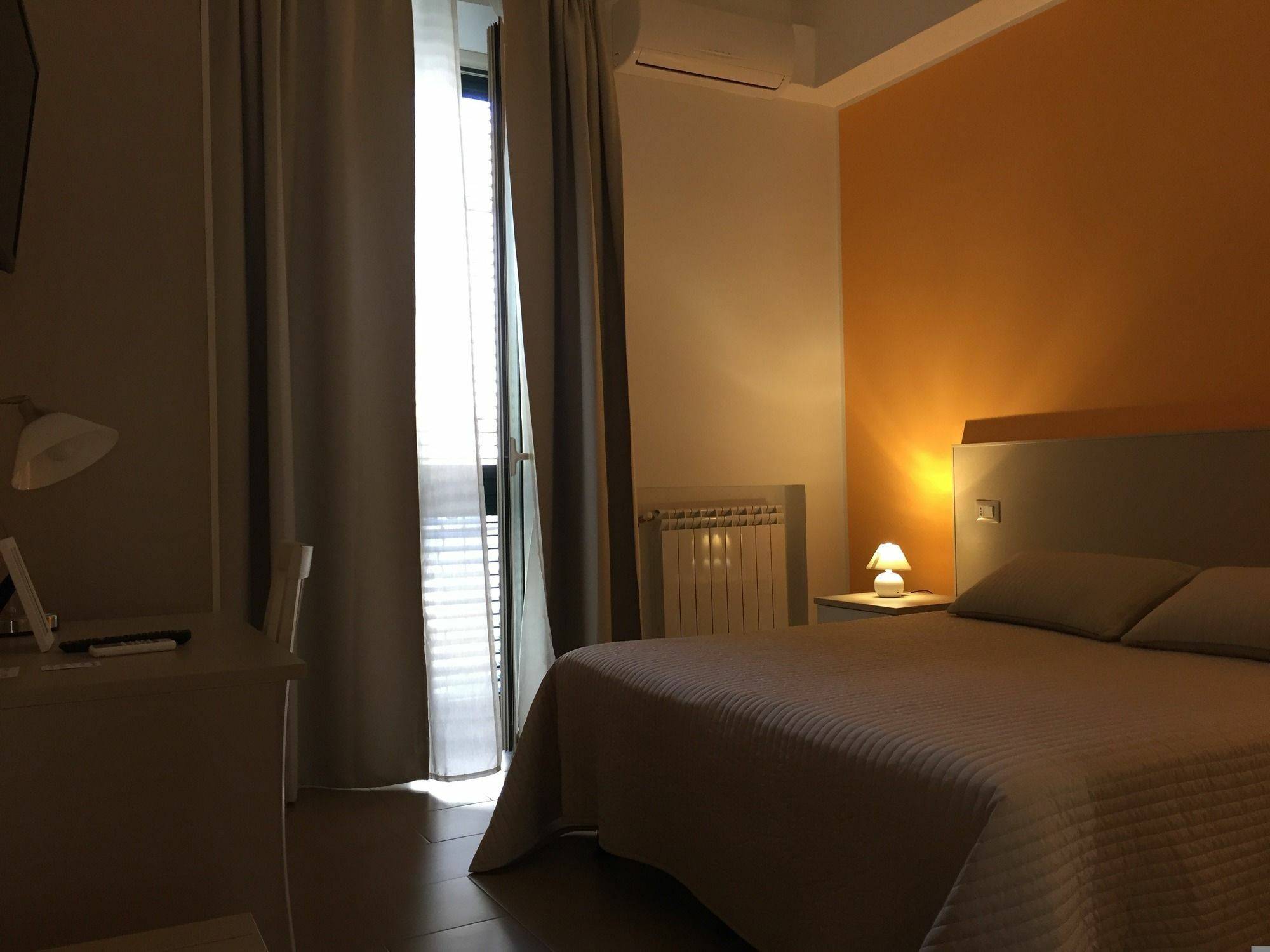 B&B Cairoli Месина Екстериор снимка